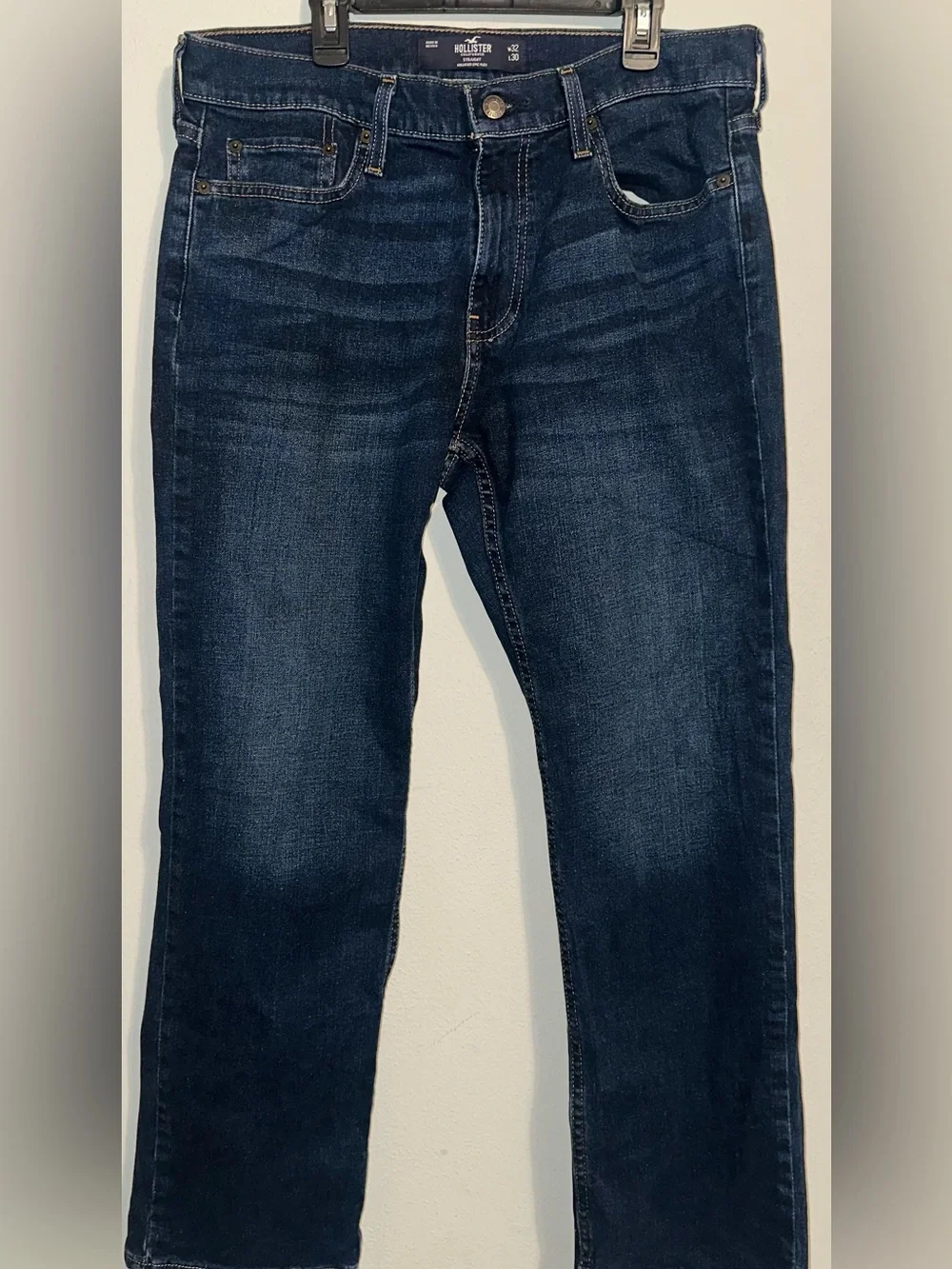Hollister stylish dark